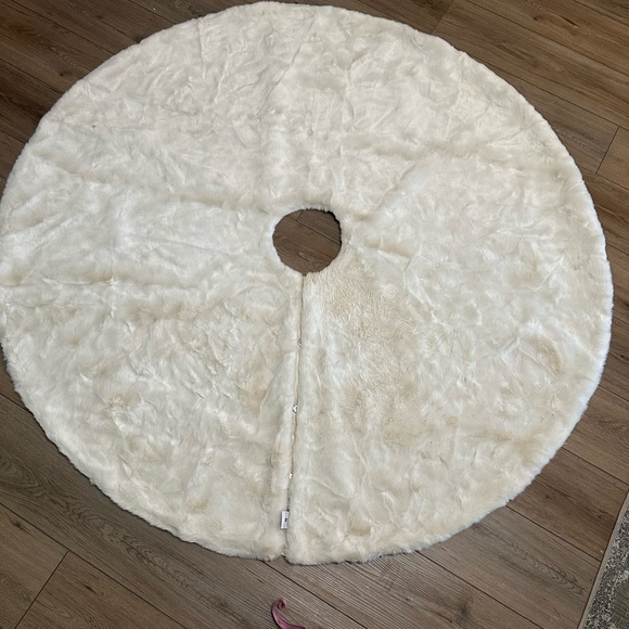 Falda de árbol de navidad de 60” color blancanieves - Picture 2 of 8